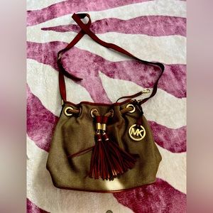 Michael Kors Bucket purse